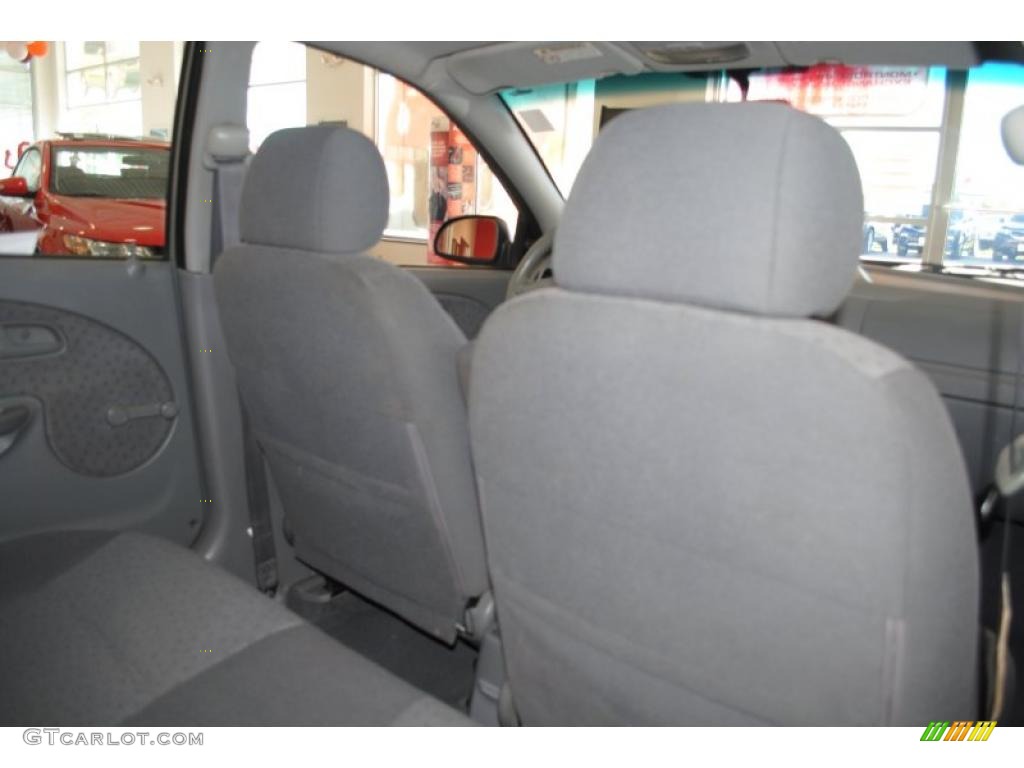 2004 Rio Sedan - Diamond Silver / Gray photo #19