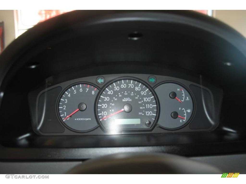 2004 Rio Sedan - Diamond Silver / Gray photo #31