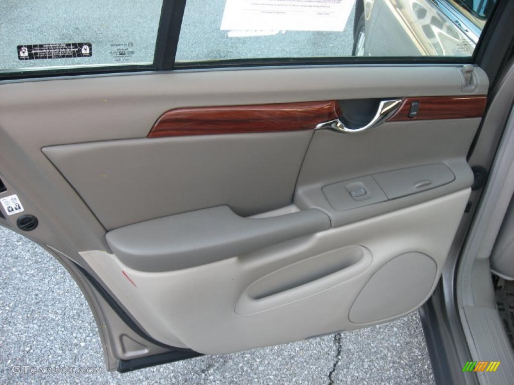 2003 DeVille Sedan - Cashmere / Neutral Shale Beige photo #24