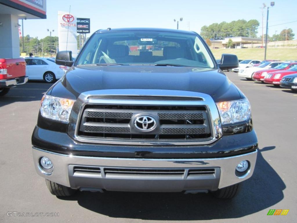 2011 Tundra CrewMax 4x4 - Black / Graphite Gray photo #8