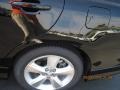 Black - Camry SE Photo No. 10