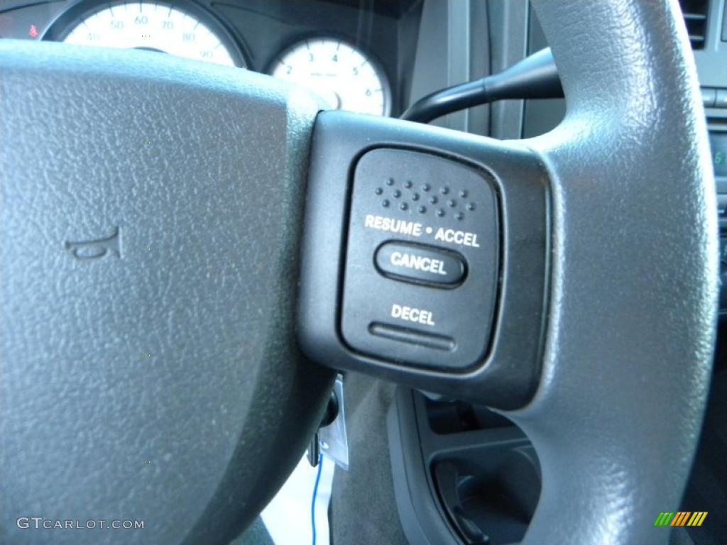 2006 Dakota SLT Quad Cab 4x4 - Flame Red / Medium Slate Gray photo #23
