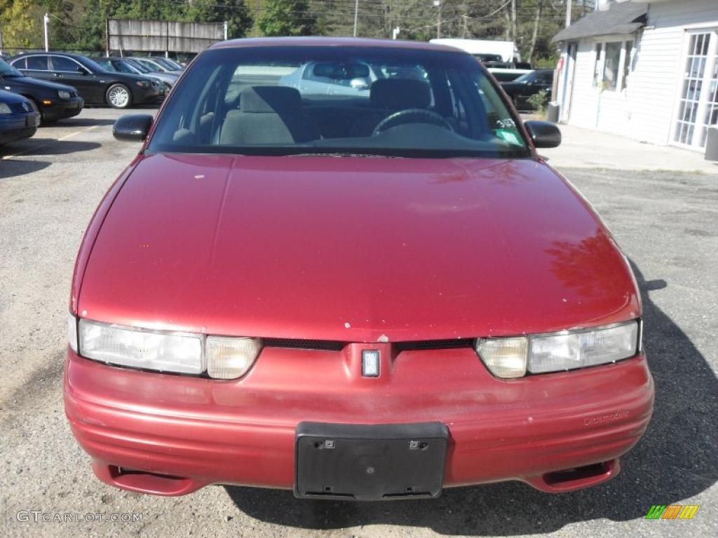 1993 Regal Custom Sedan - Medium Garnet Red Metallic / Gray photo #1
