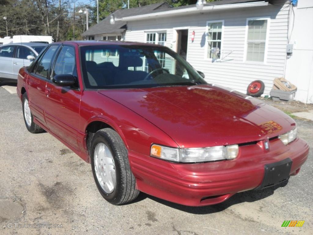 1993 Regal Custom Sedan - Medium Garnet Red Metallic / Gray photo #2