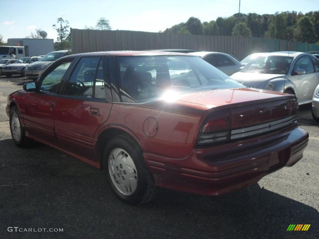 1993 Regal Custom Sedan - Medium Garnet Red Metallic / Gray photo #3