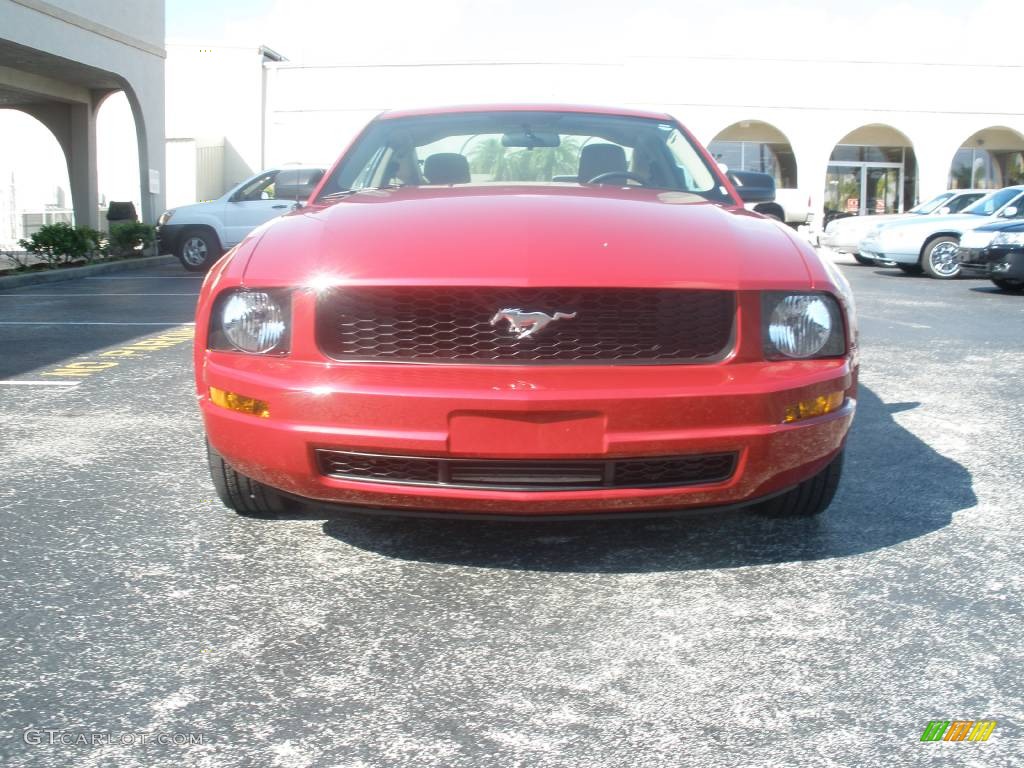 2008 Mustang V6 Deluxe Coupe - Dark Candy Apple Red / Medium Parchment photo #3