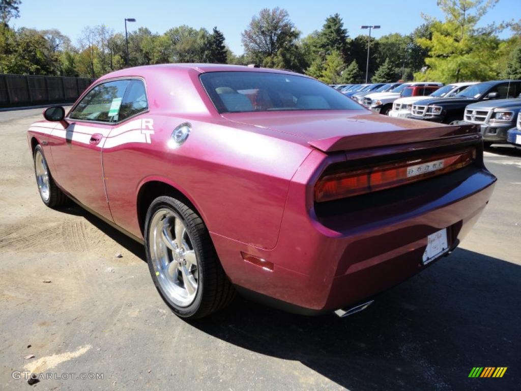 2010 Challenger R/T Classic Furious Fuchsia Edition - Furious Fuchsia / Pearl White Leather photo #8