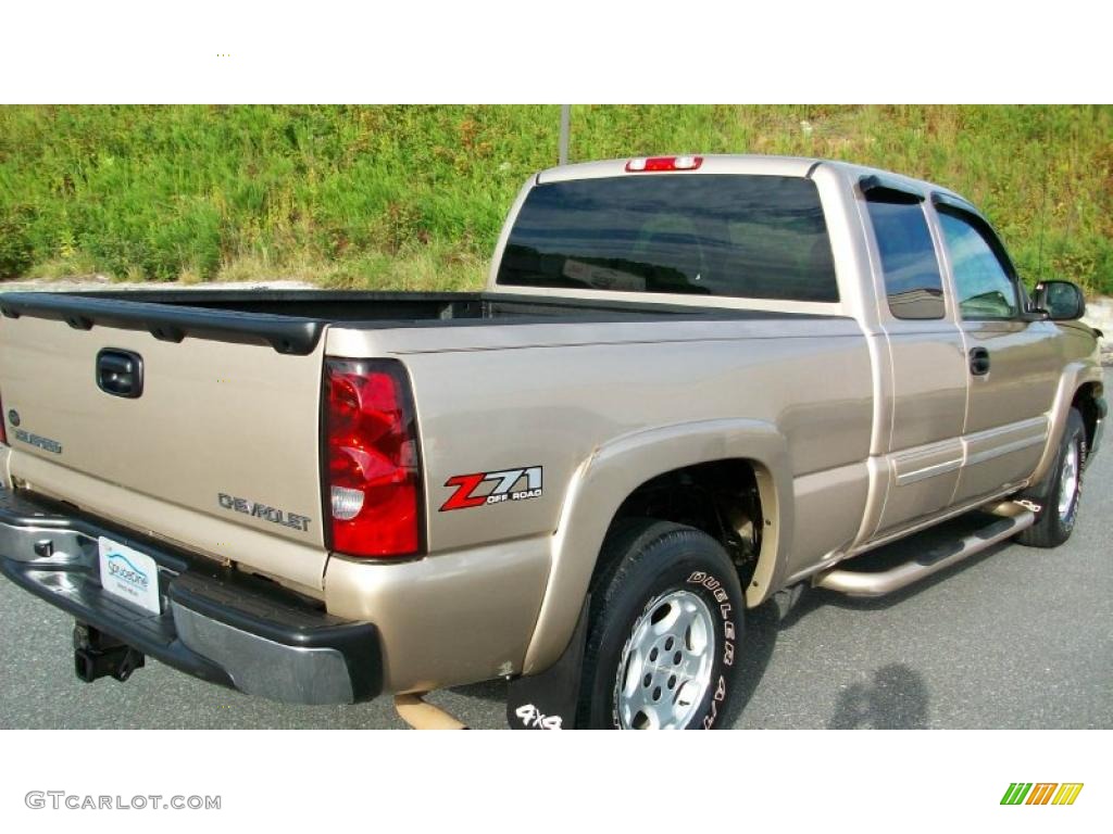 2004 Silverado 1500 Z71 Extended Cab 4x4 - Sandstone Metallic / Tan photo #3