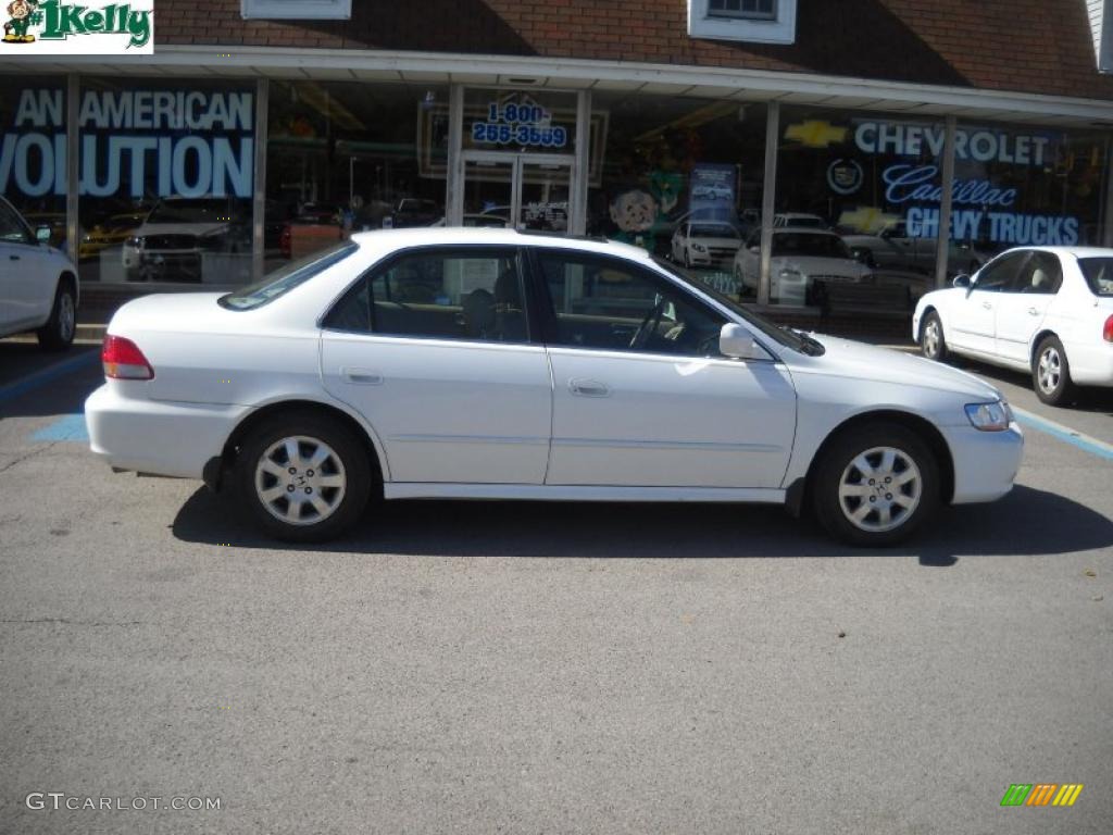 2001 Accord EX Sedan - Taffeta White / Ivory photo #2