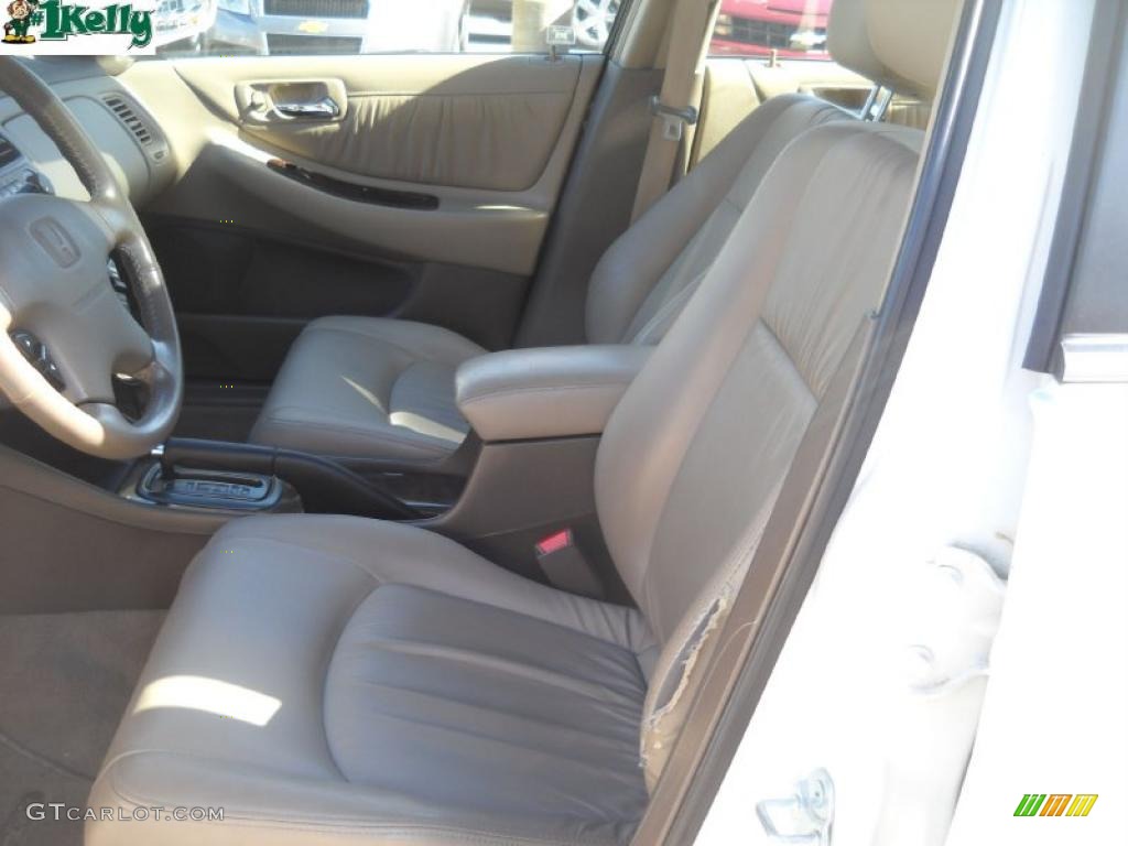 2001 Accord EX Sedan - Taffeta White / Ivory photo #9