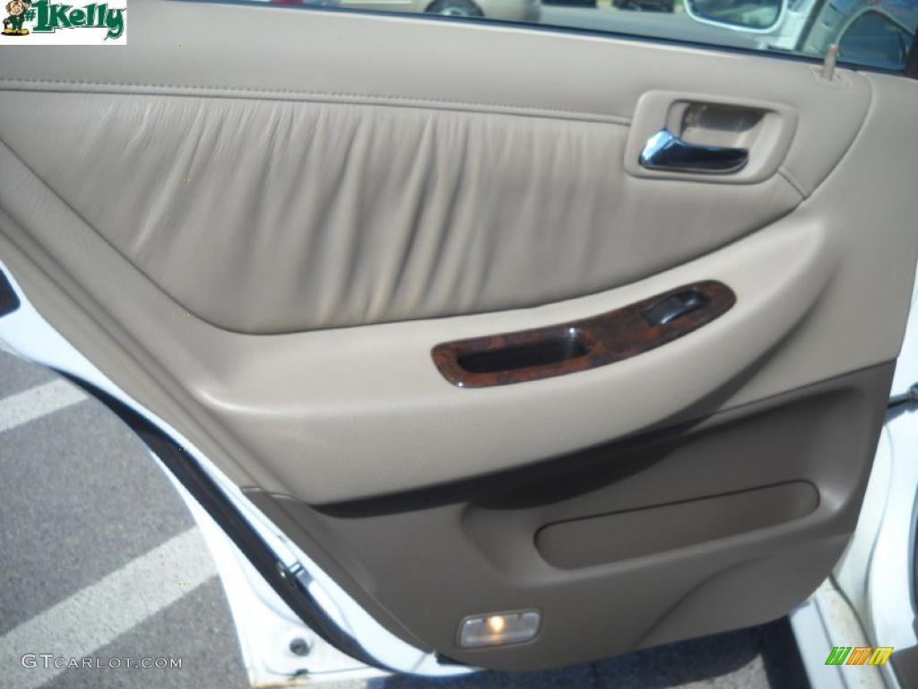 2001 Accord EX Sedan - Taffeta White / Ivory photo #11