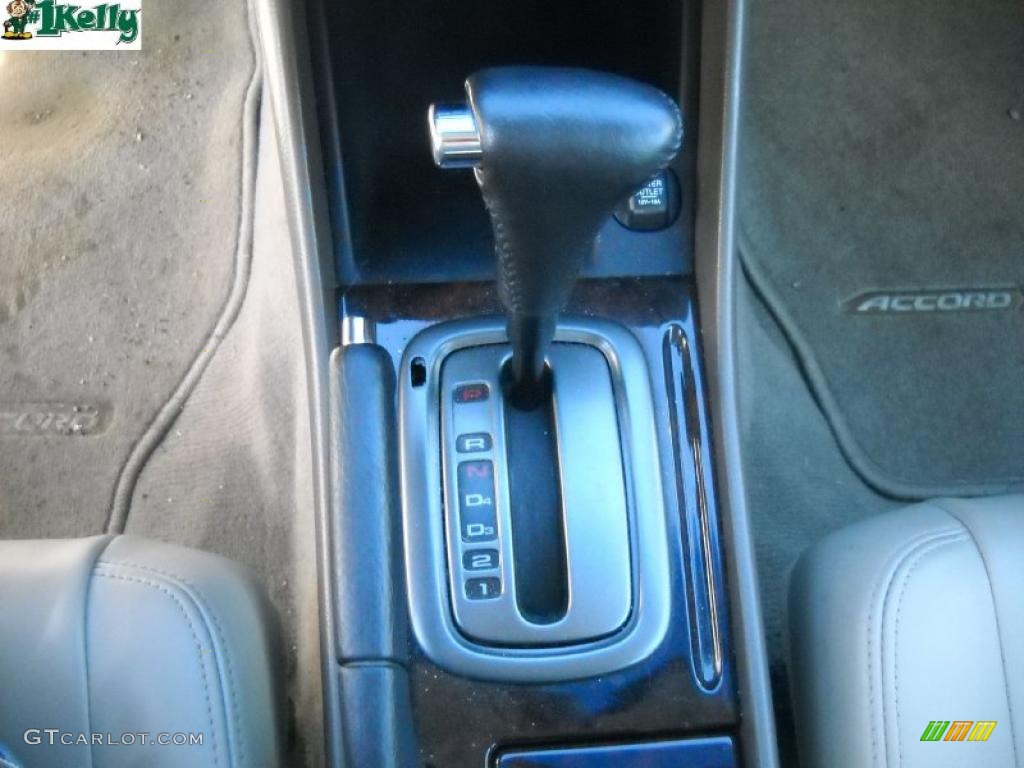 2001 Accord EX Sedan - Taffeta White / Ivory photo #18