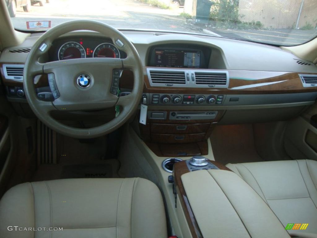 2006 7 Series 750i Sedan - Alpine White / Dark Beige/Beige III photo #11