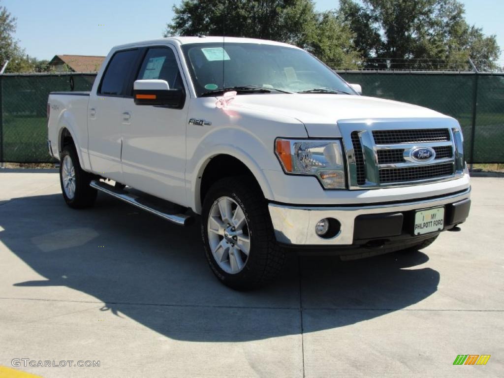 2010 F150 Lariat SuperCrew 4x4 - Oxford White / Tan photo #1