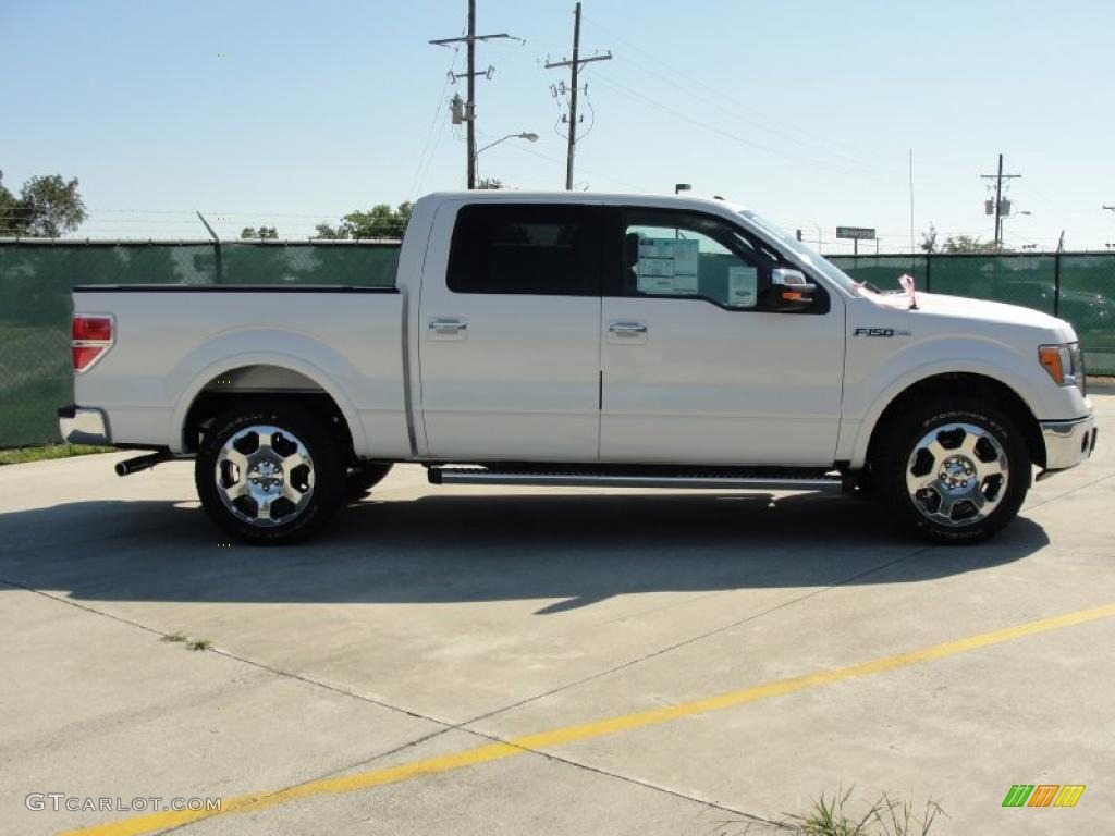 2010 F150 Lariat SuperCrew - Oxford White / Black photo #2