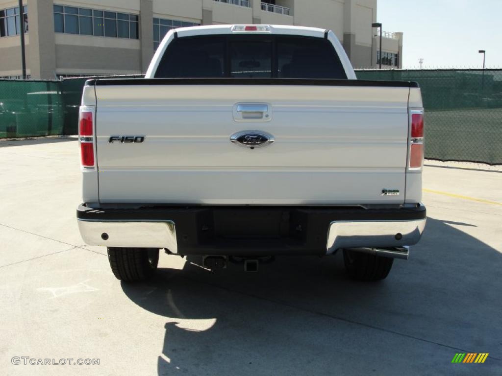 2010 F150 Lariat SuperCrew - Oxford White / Black photo #4