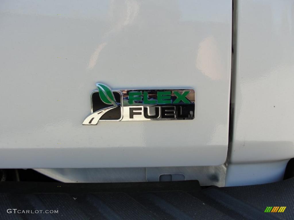 2010 F150 Lariat SuperCrew - Oxford White / Black photo #17