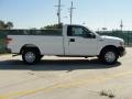 2010 Oxford White Ford F150 XL Regular Cab  photo #2