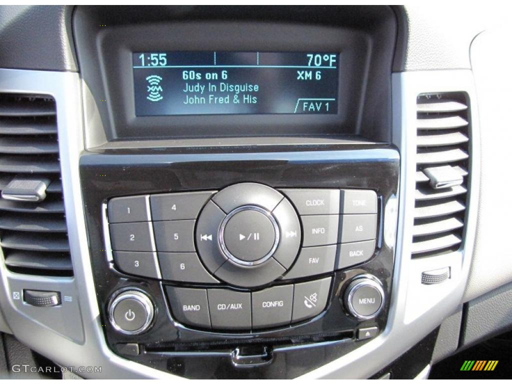 2011 Cruze LS - Ice Blue Metallic / Jet Black/Medium Titanium photo #7