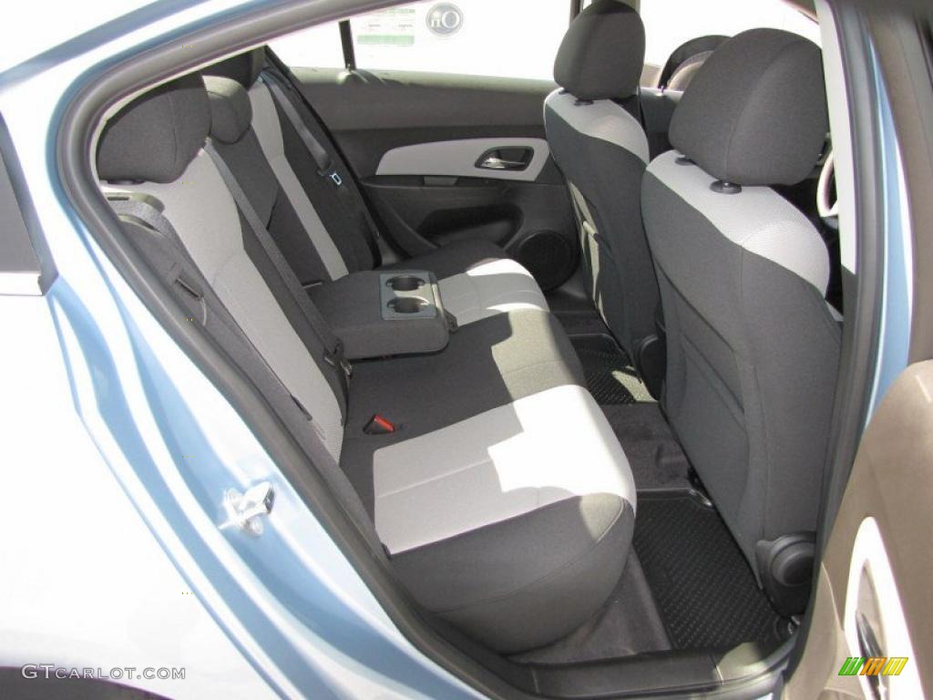 2011 Cruze LS - Ice Blue Metallic / Jet Black/Medium Titanium photo #10