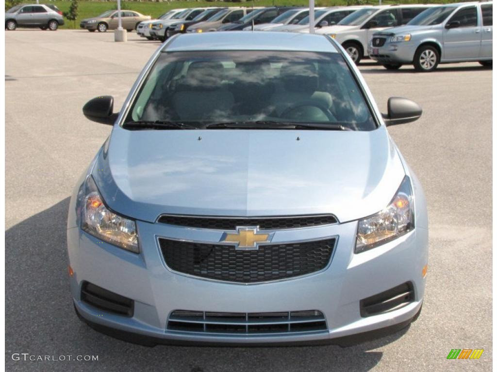 2011 Cruze LS - Ice Blue Metallic / Jet Black/Medium Titanium photo #15
