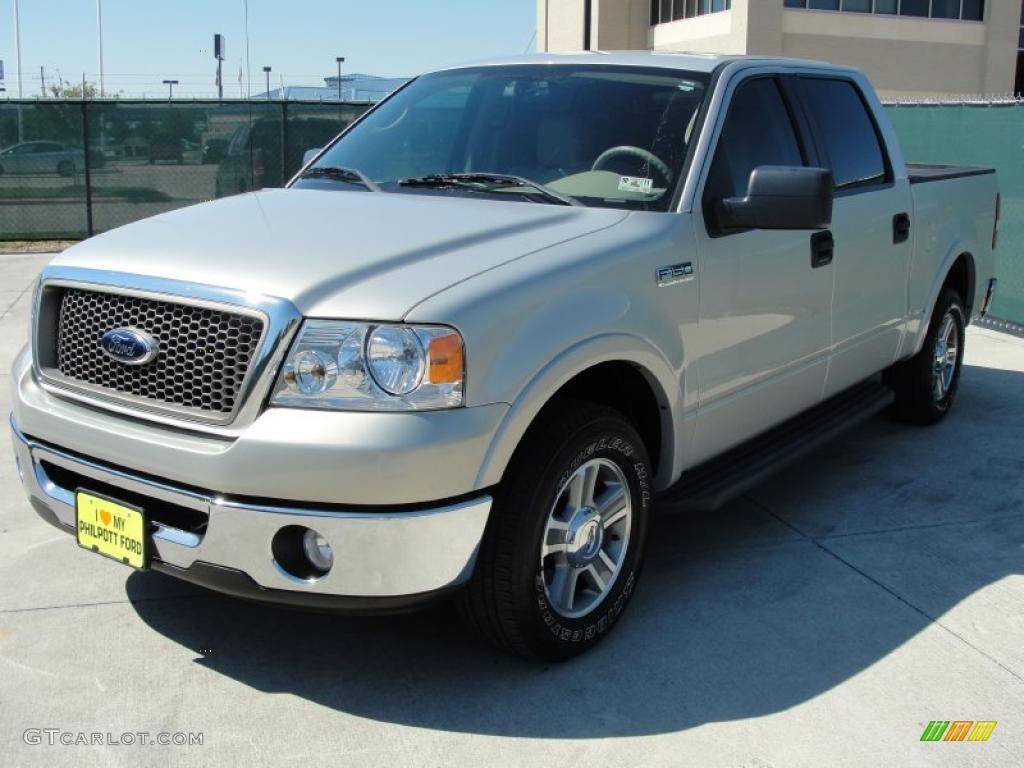 2006 F150 Lariat SuperCrew - Smokestone Metallic / Tan photo #7