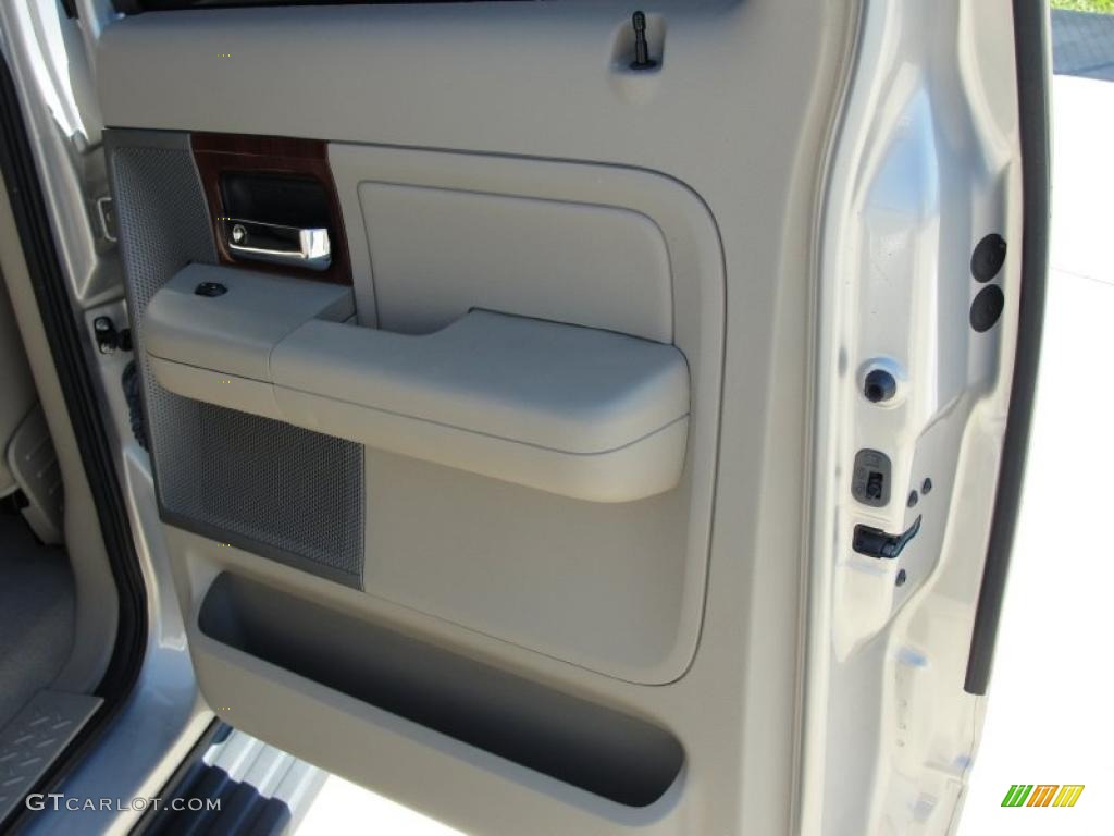 2006 F150 Lariat SuperCrew - Smokestone Metallic / Tan photo #28