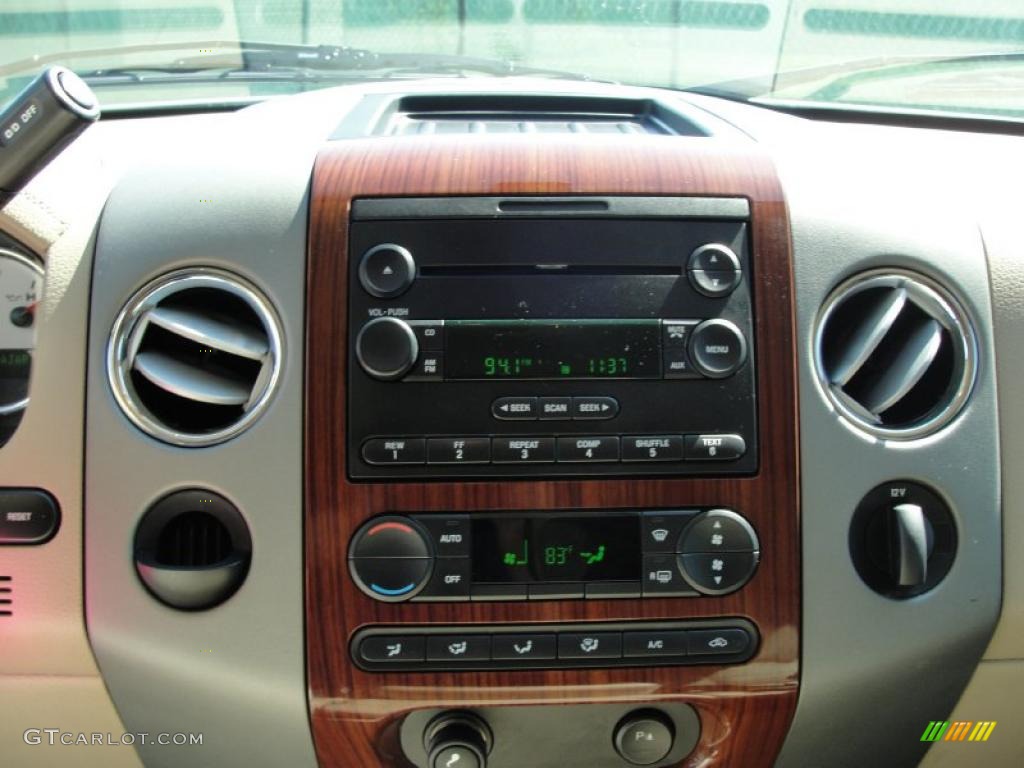 2006 F150 Lariat SuperCrew - Smokestone Metallic / Tan photo #38