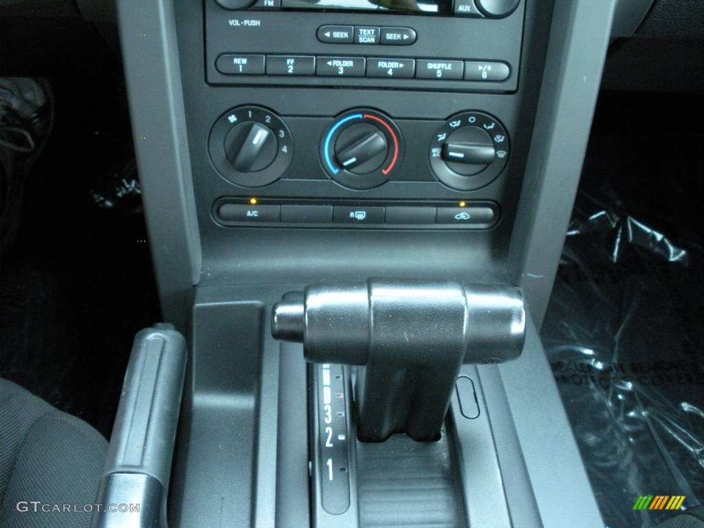 2007 Mustang V6 Deluxe Convertible - Redfire Metallic / Dark Charcoal photo #28