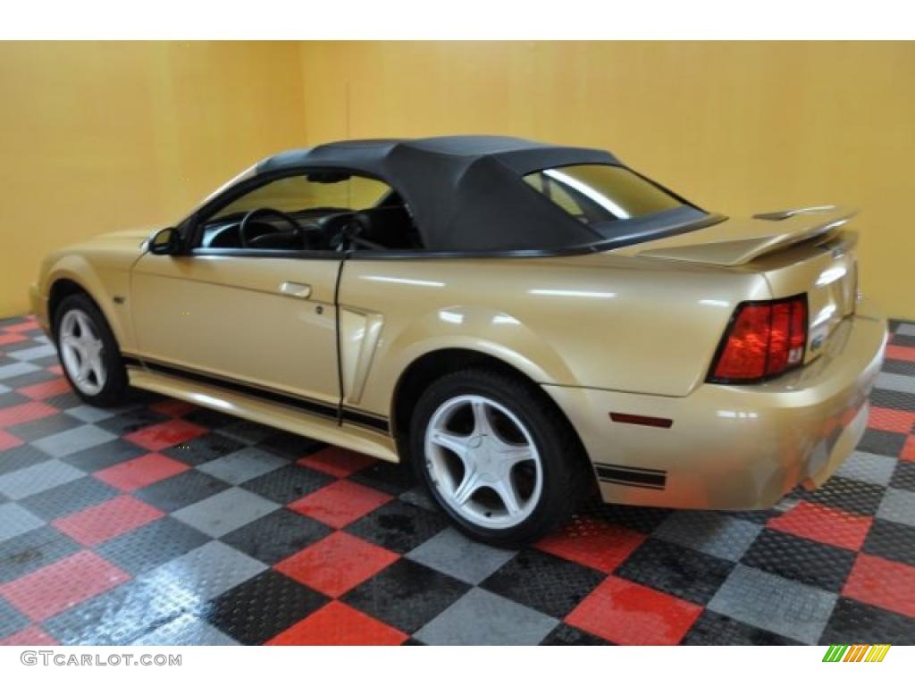 2000 Mustang GT Convertible - Sunburst Gold Metallic / Dark Charcoal photo #4
