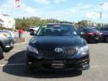 Black - Camry SE Photo No. 2