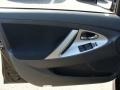 Black - Camry SE Photo No. 6
