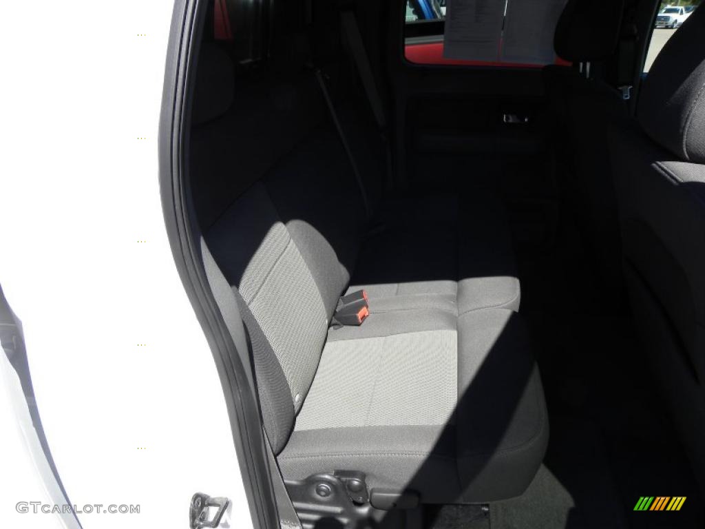 2006 F150 XLT SuperCrew - Oxford White / Medium/Dark Flint photo #10