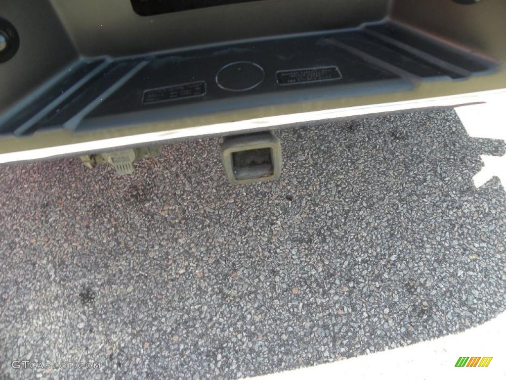 2006 F150 XLT SuperCrew - Oxford White / Medium/Dark Flint photo #15