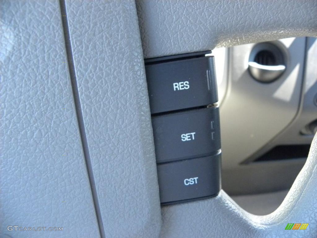 2006 F150 XLT SuperCrew - Oxford White / Medium/Dark Flint photo #21