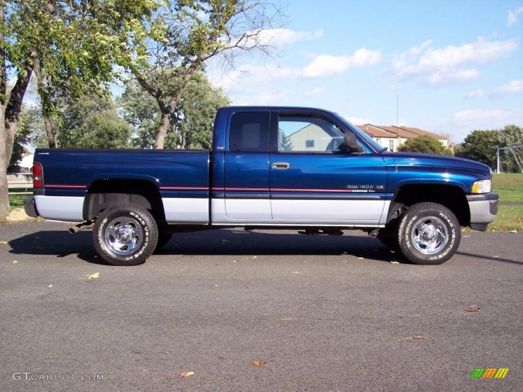 2001 Ram 1500 SLT Club Cab 4x4 - Patriot Blue Pearl / Mist Gray photo #16