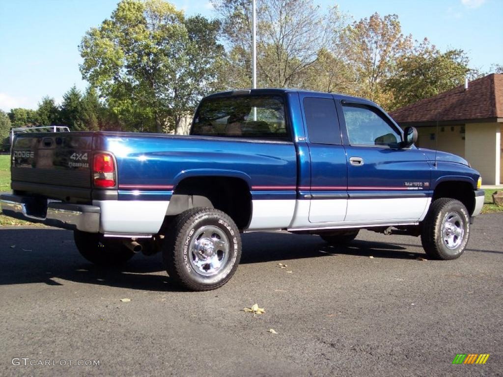 2001 Ram 1500 SLT Club Cab 4x4 - Patriot Blue Pearl / Mist Gray photo #18