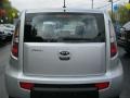 2010 Bright Silver Kia Soul 1.6  photo #14