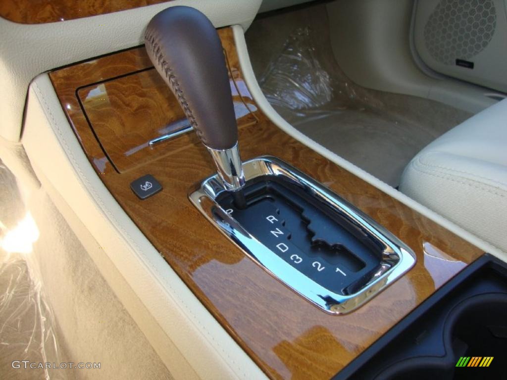 2011 Cadillac DTS Platinum 4 Speed Automatic Transmission Photo #37763226