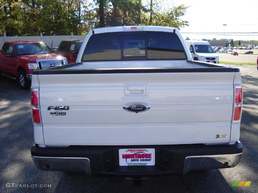 2010 F150 Lariat SuperCrew 4x4 - Oxford White / Black photo #4