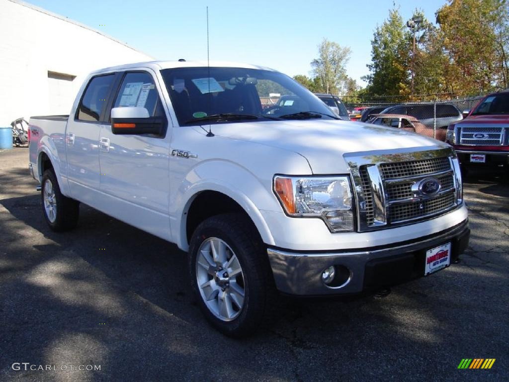 2010 F150 Lariat SuperCrew 4x4 - Oxford White / Black photo #7