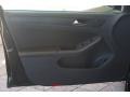 Black - Jetta SE Sedan Photo No. 13