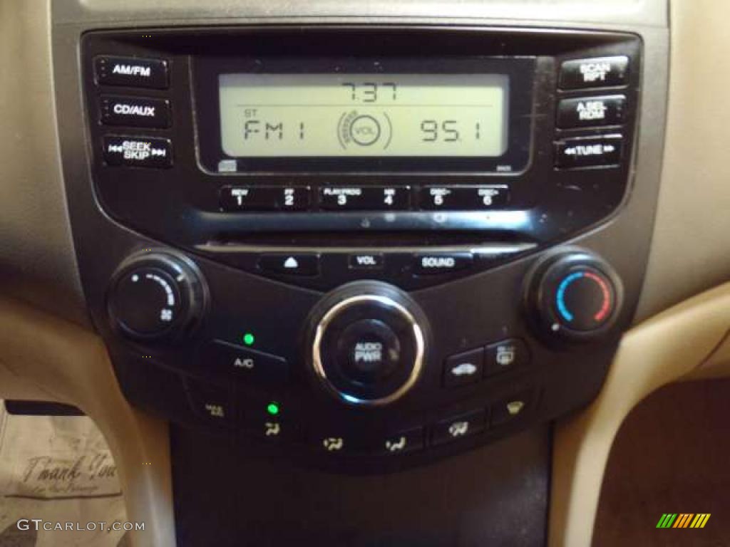 2003 Accord LX Sedan - Taffeta White / Ivory photo #15