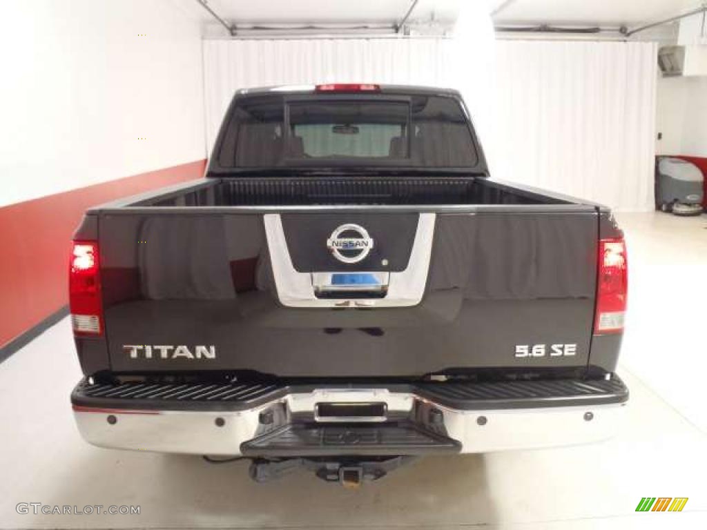 2007 Titan SE Crew Cab - Galaxy Black / Graphite Black/Titanium photo #5