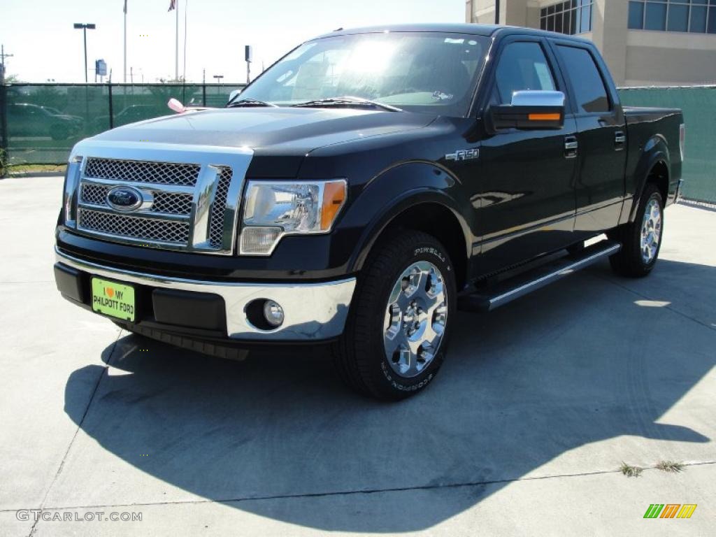 2010 F150 Lariat SuperCrew - Tuxedo Black / Black photo #7