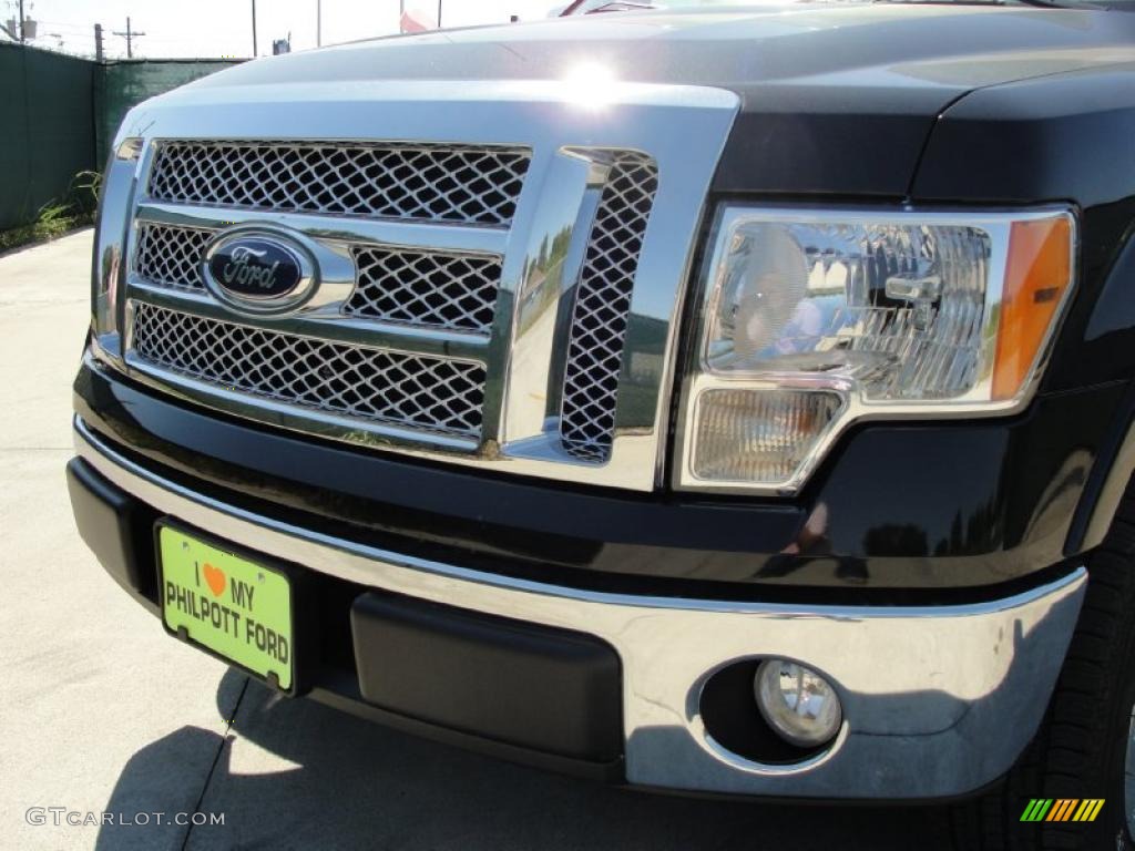 2010 F150 Lariat SuperCrew - Tuxedo Black / Black photo #9