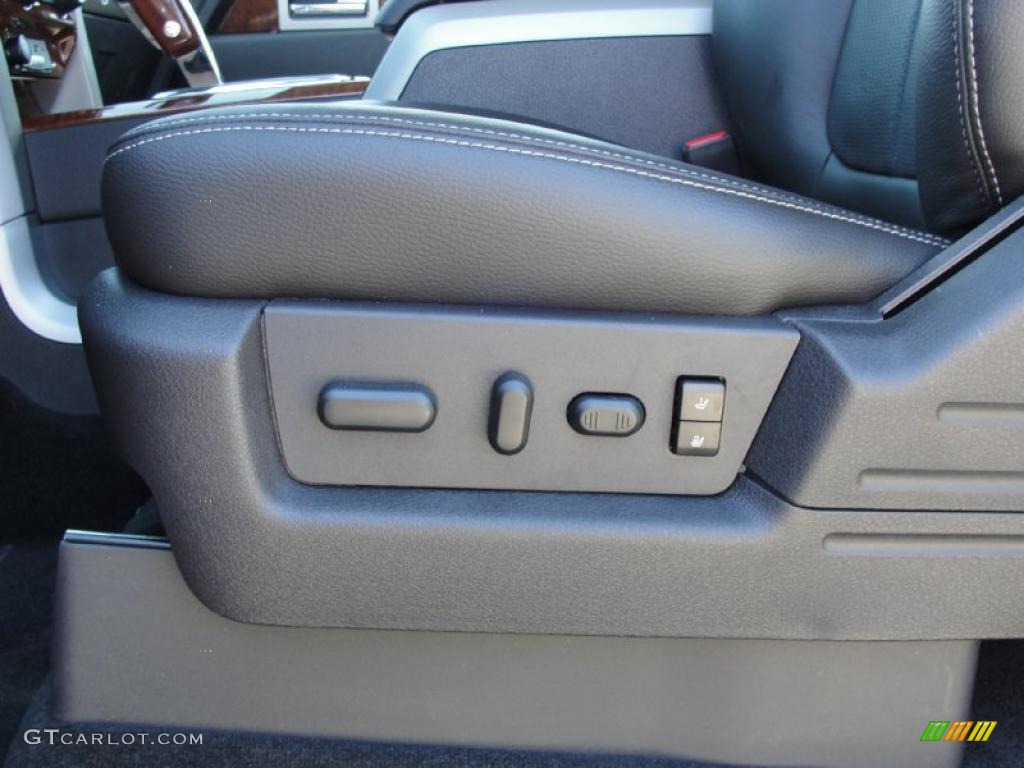 2010 F150 Lariat SuperCrew - Tuxedo Black / Black photo #23