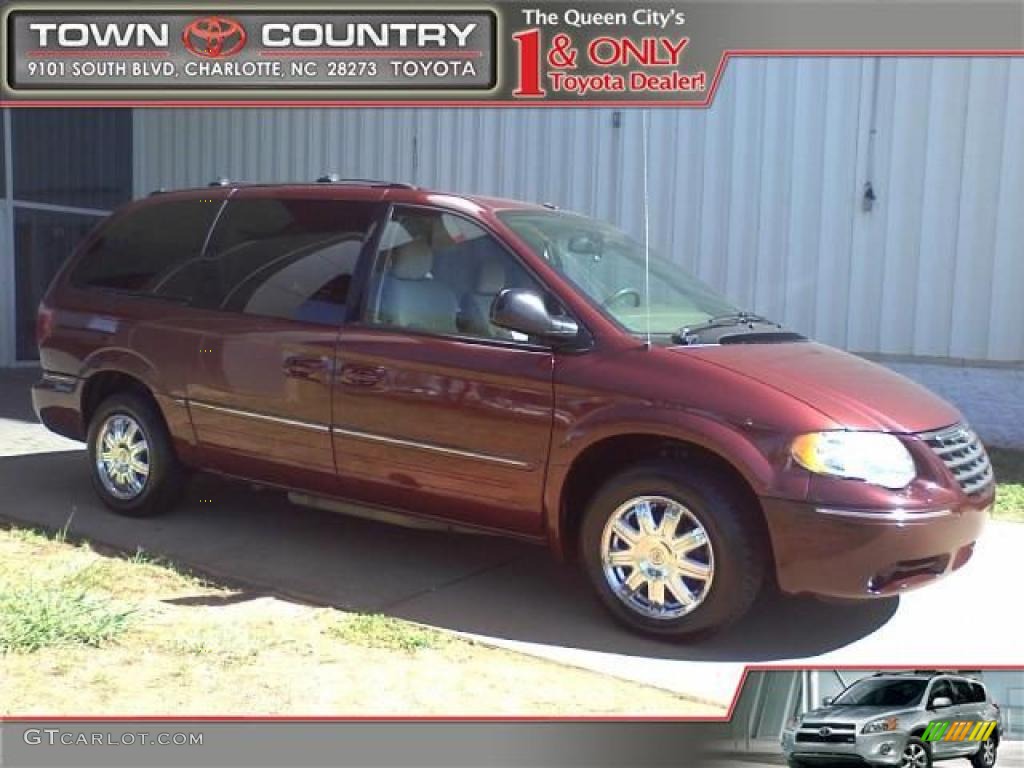 2007 Town & Country Limited - Cognac Crystal Pearl / Medium Slate Gray photo #1