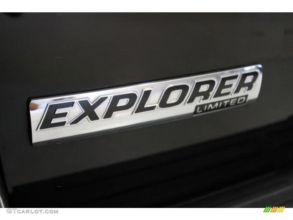 2007 Explorer Limited - Black / Black photo #32