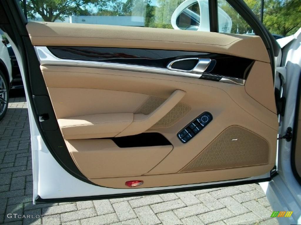 Luxor Beige Interior 2011 Porsche Panamera 4 Photo #37796120